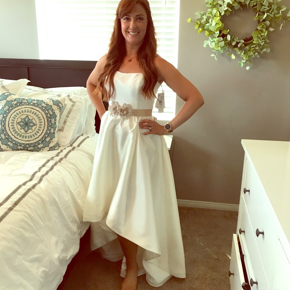 David’s Bridal Wedding Dress, “Mikado” Size 6